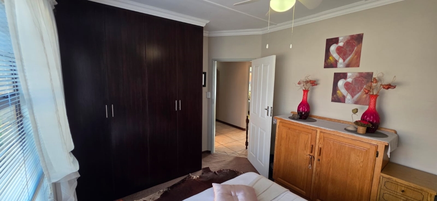 3 Bedroom Property for Sale in Grimbeeck Park North West
